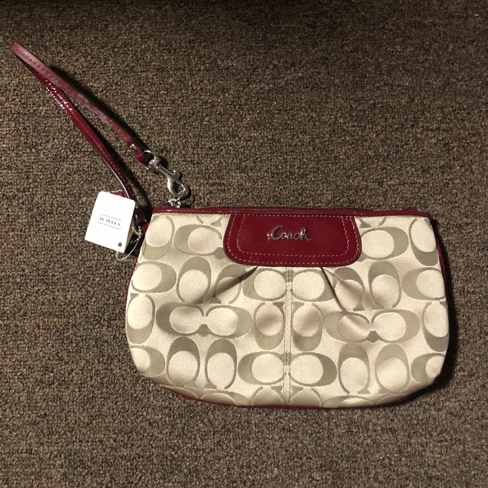 Coach Signature Sateen Pleates Large Wristlet